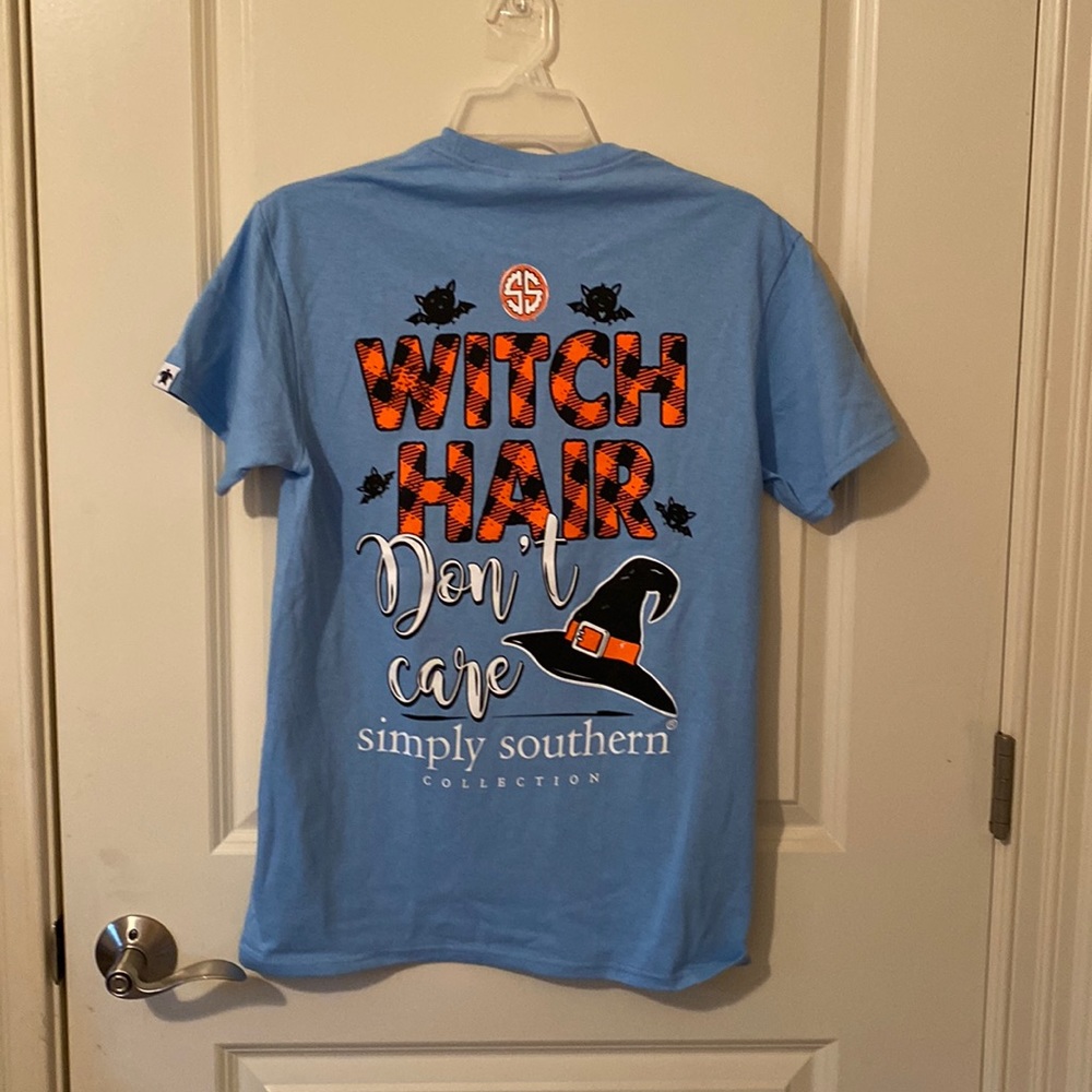 Simply Southern Women’s Small Tee